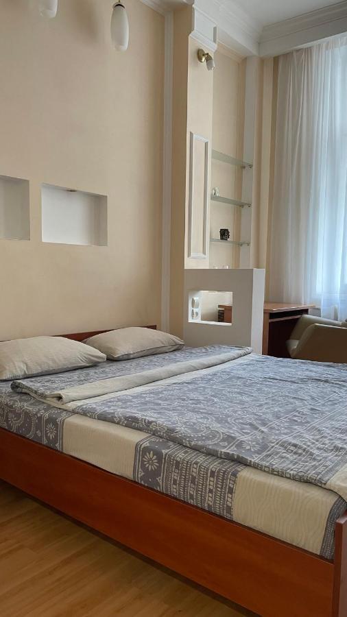 Babylon Apartments On Petliury Street Rivne Exterior foto