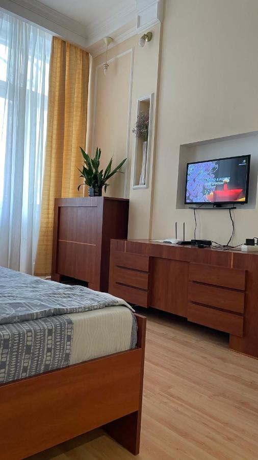 Babylon Apartments On Petliury Street Rivne Exterior foto